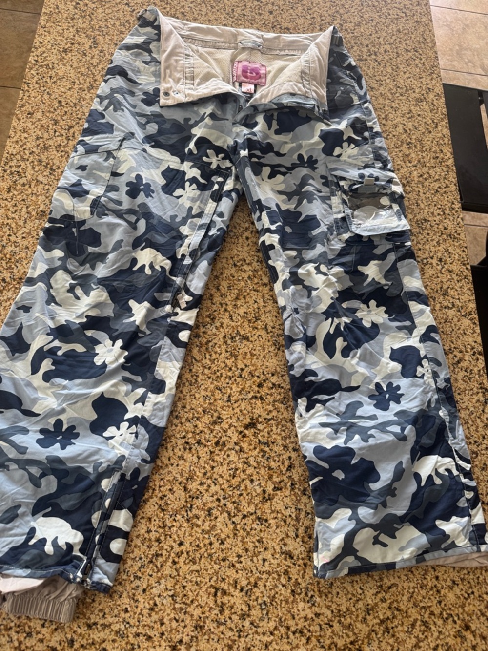 Burton flowered snow pants size XL